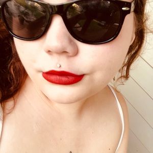 Meet your Posher, Keelee